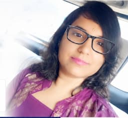 Dr. Surbhi R Agarwal – Senior Dentist
